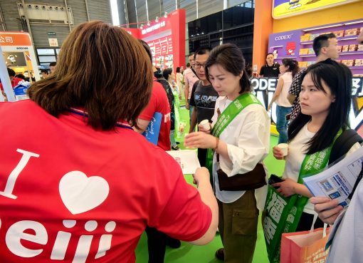 「中国のスピード」に挑む明治　新製品と現地化で攻勢